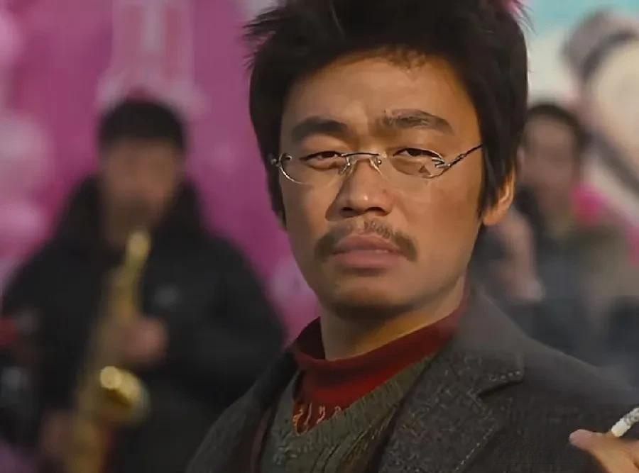 包含现场高呼：王强的压哨三分点燃全场！的词条