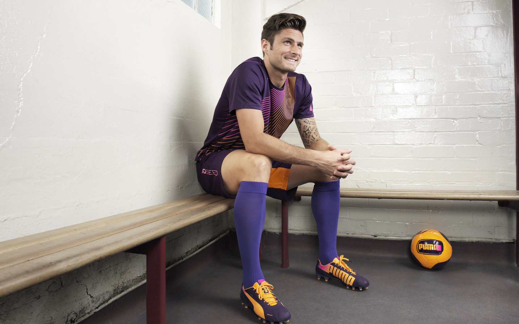 开云·体育官网APP下载-荷兰男队水球传接节奏清晰，荷兰男子三人篮球